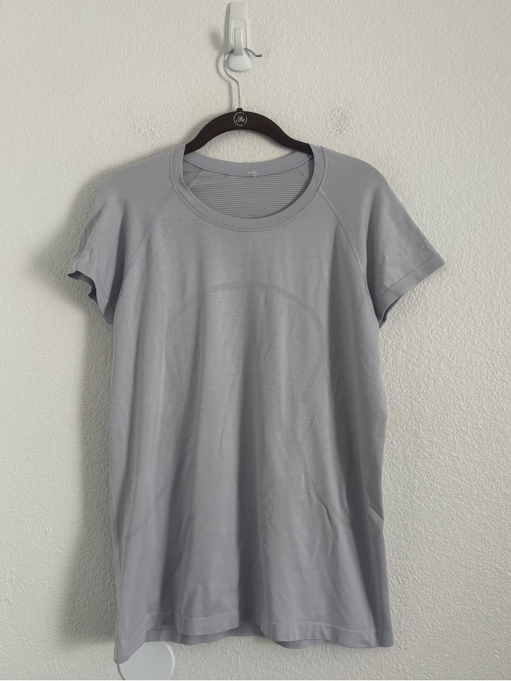 Lululemon Women's Size 12 Gray Swiftly Tech Short Sleeve Shirt